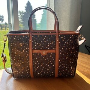 Michael Kors Beck Medium Star-Embellished Logo Tote Bag